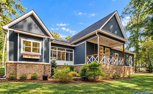 House in Grant, Alabama, United States 1