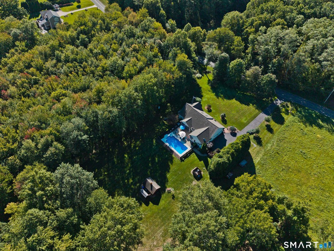 House in Suffield, Connecticut, United States 4 - 19032427