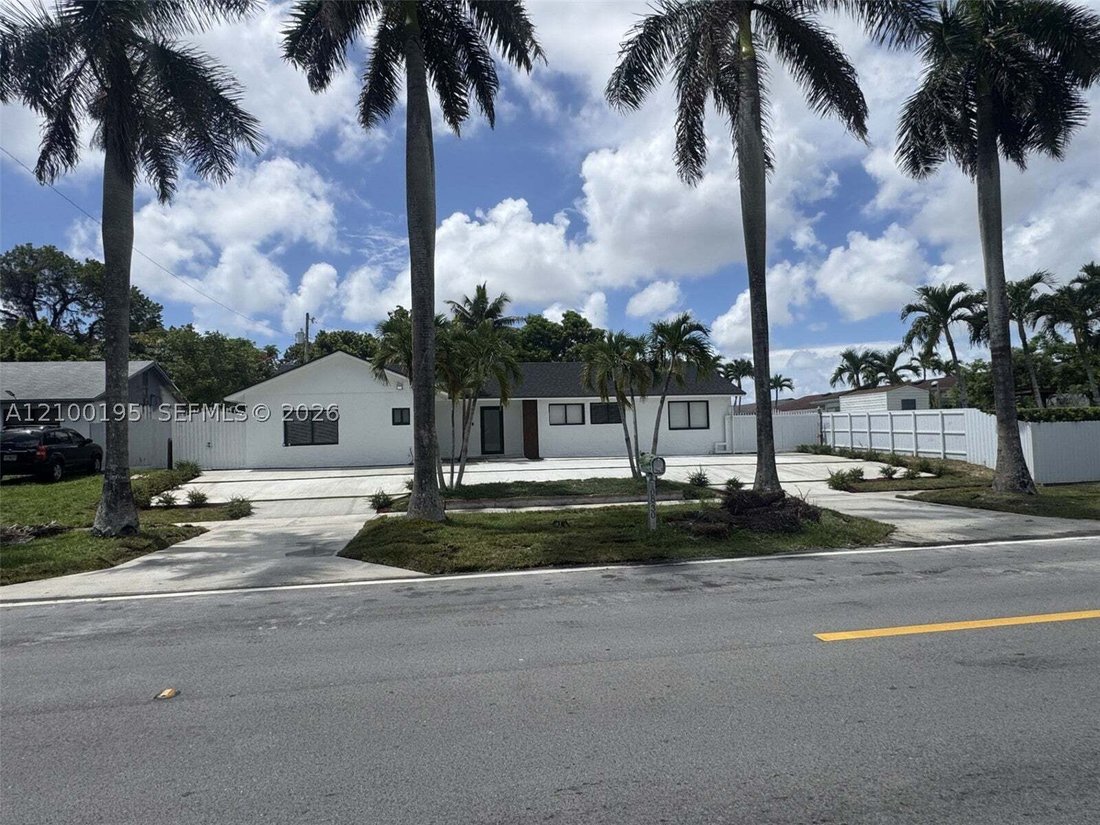 House in Cutler Bay, Florida, United States 1 - 19030830