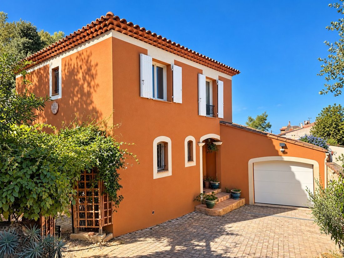 House in Six-Fours-les-Plages, Provence-Alpes-Côte d'Azur, France 1 - 19026741