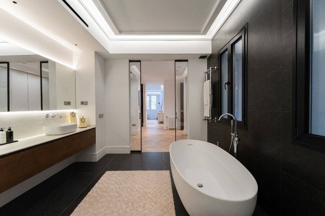 Apartment in Barrio Salamanca, Madrid, Spain 5 - 19027492