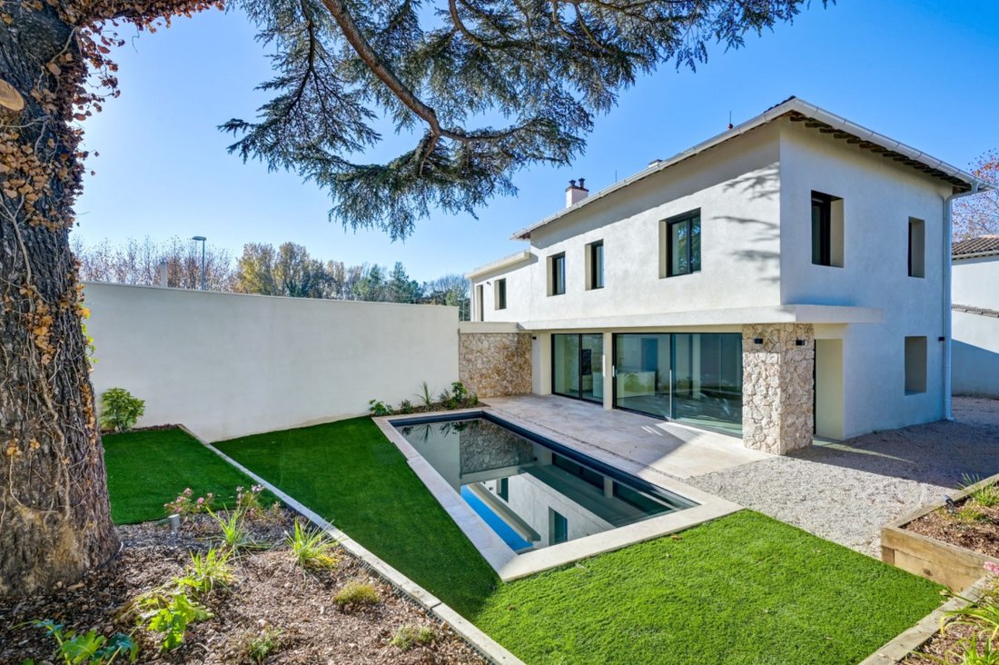 Villa in Grand Sud- Aix la Duranne, Aix-en-Provence, France 1 - 19028464