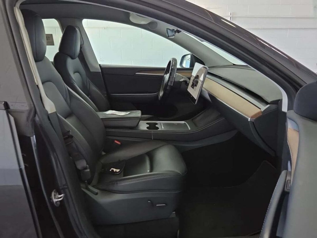 Suv in Newport Beach, CA, United States 2 - 19029616