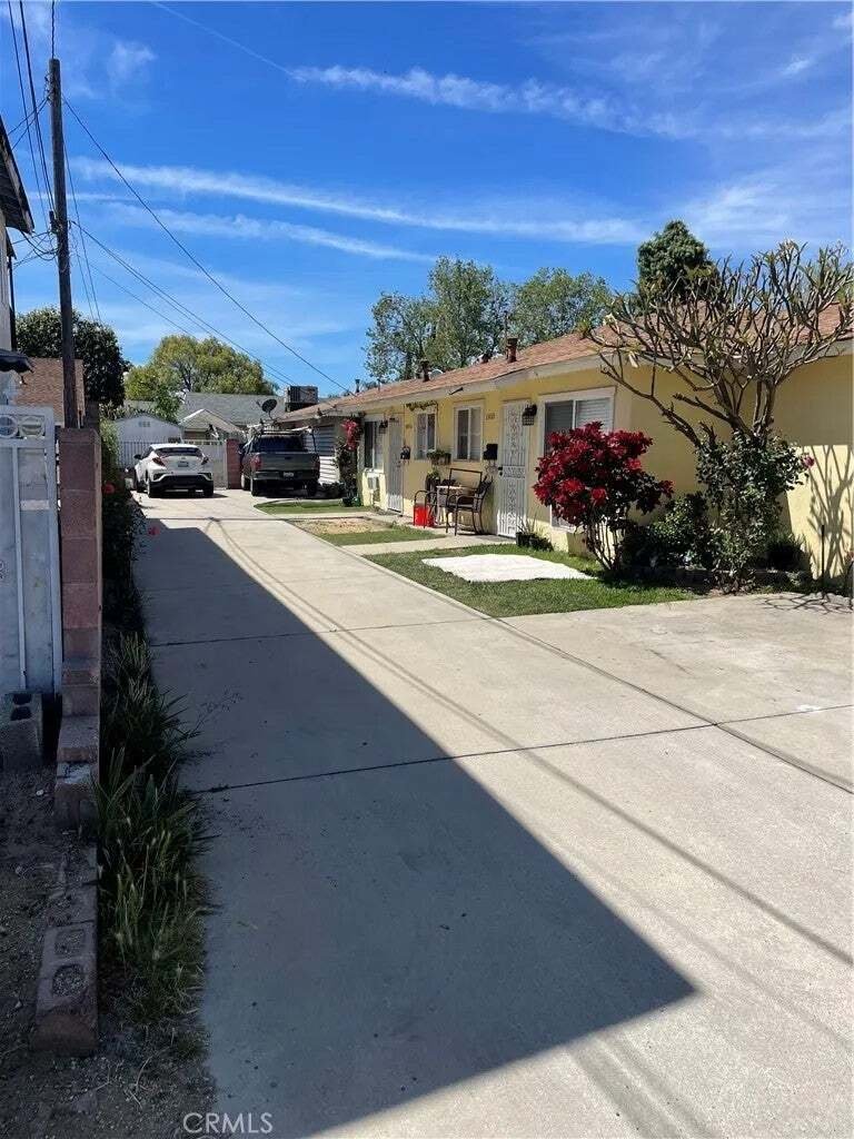 Condo in Baldwin Park, California, United States 2 - 19029432