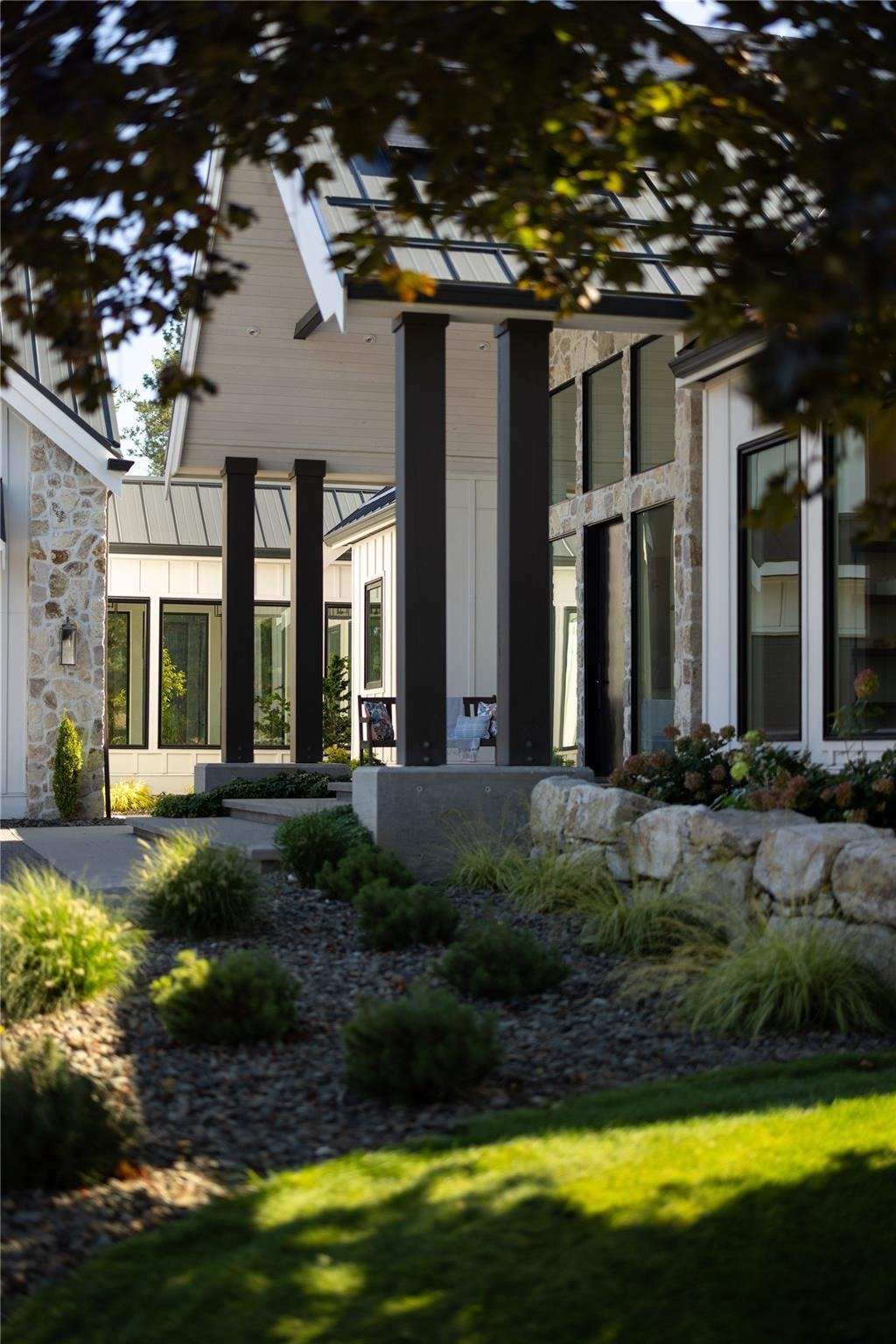 House in Kelowna, British Columbia, Canada 2 - 19031783