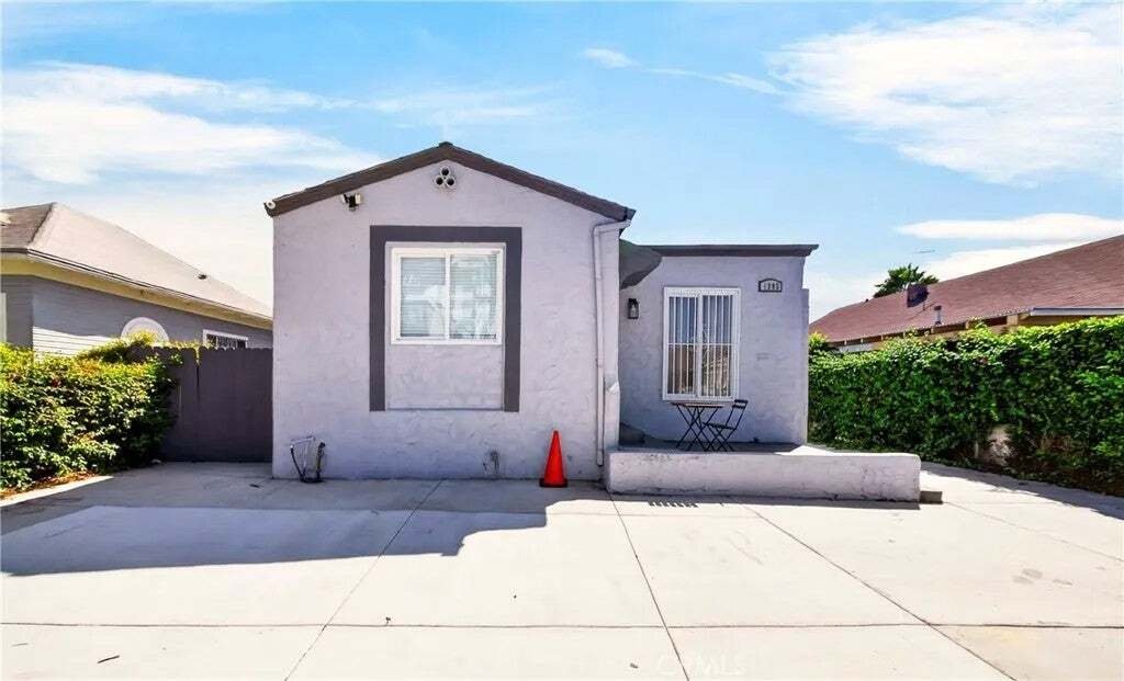 Los Angeles, California, United States 1 - 19020969