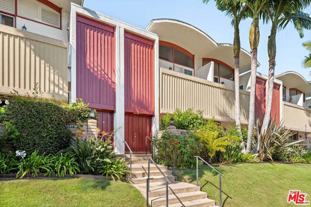Condo in Los Angeles, California, United States 1 - 19023198