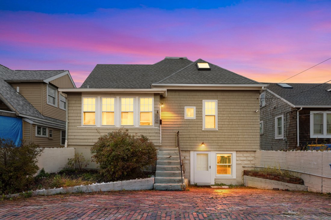 House in Winthrop, Massachusetts, United States 1 - 19029769