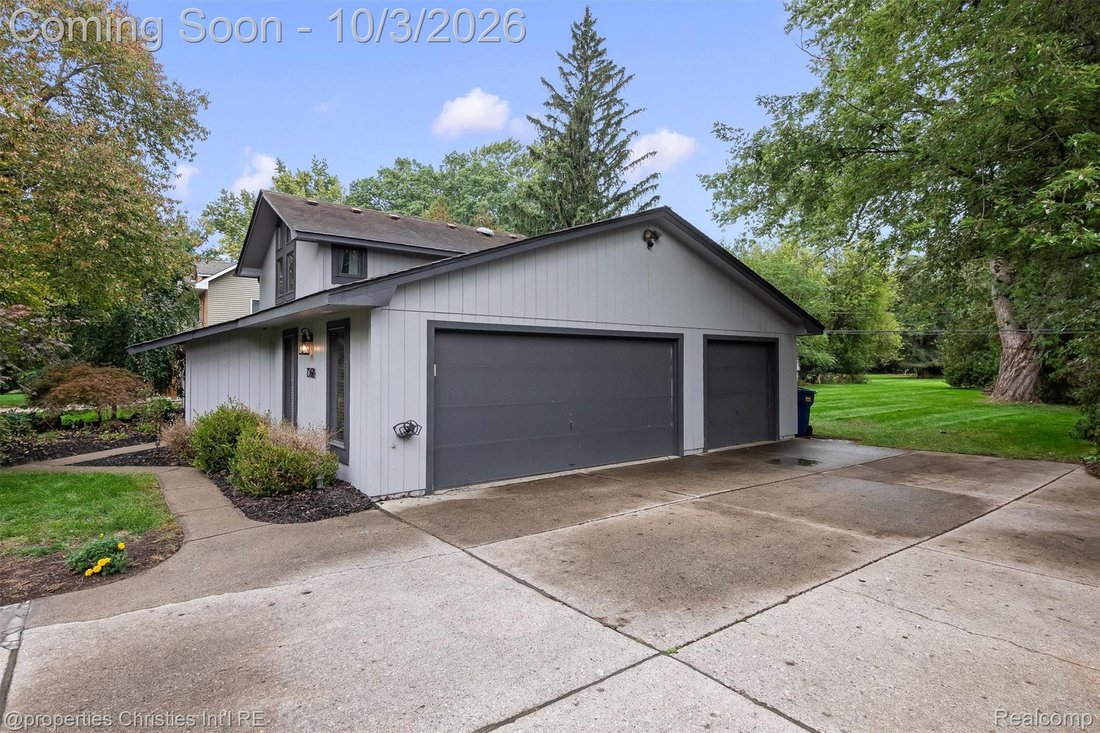 House in Orchard Lake Village, Michigan, United States 5 - 19033003