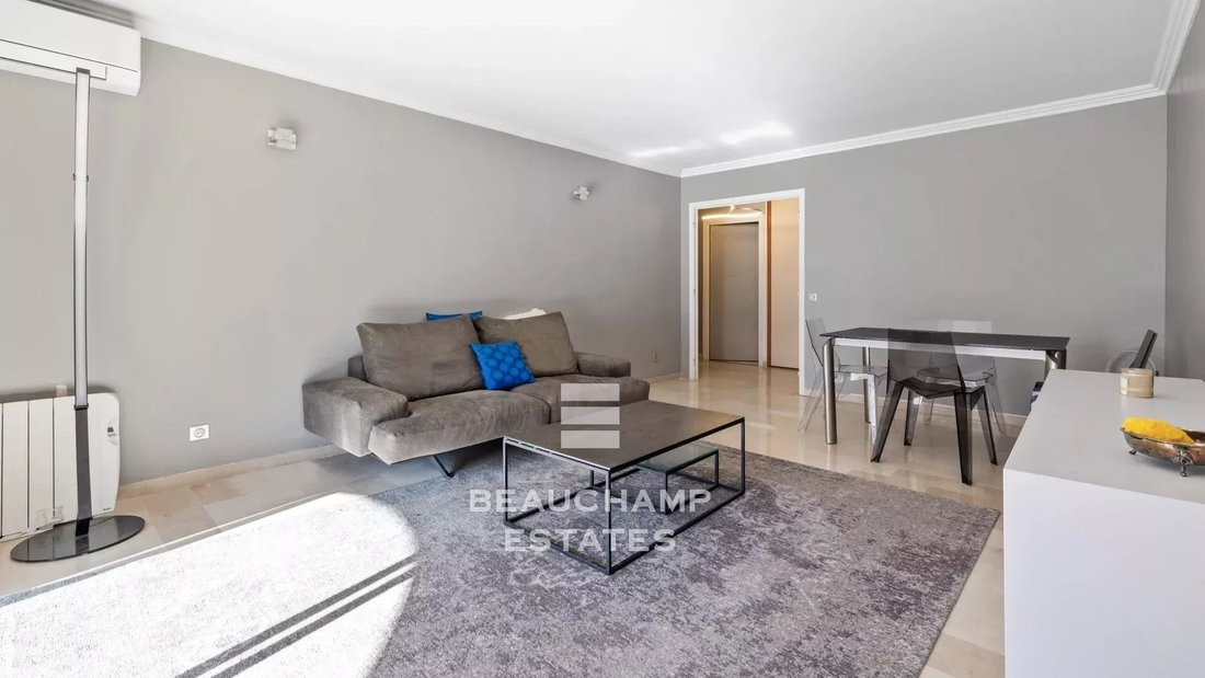 Apartment in Mougins, Provence-Alpes-Côte d'Azur, France 4 - 19029154