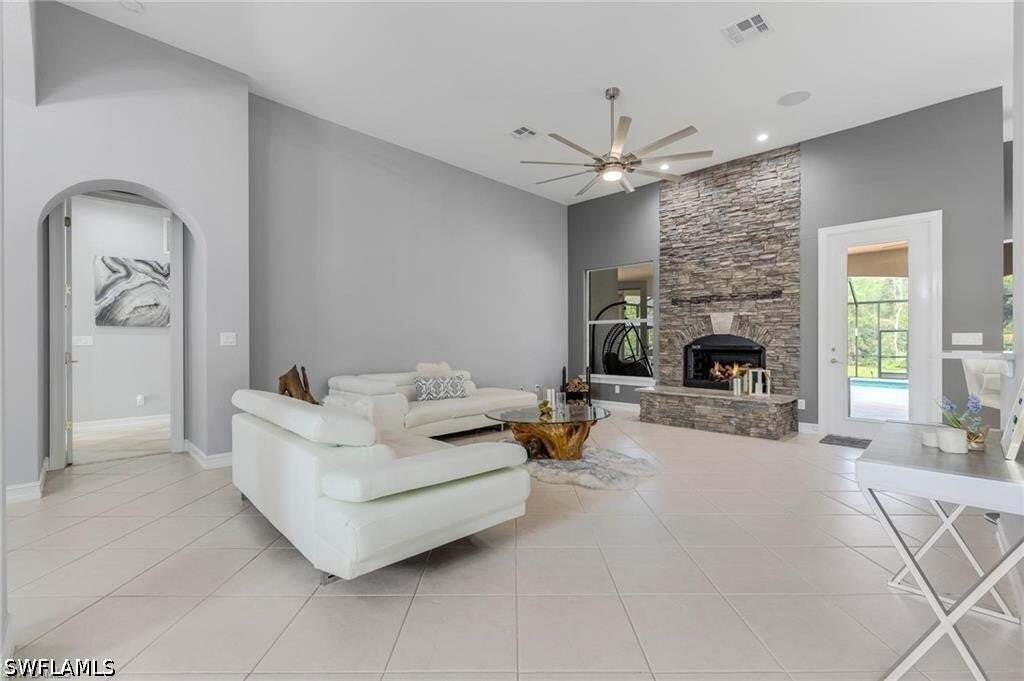 House in Naples, Florida, United States 3 - 19020295