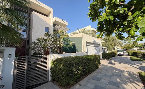 Villa in MBR City / Mohammed Bin Rashid City, Dubai, United Arab Emirates 1