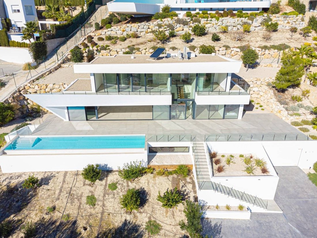 Villa in Calp / Calpe, Valencian Community, Spain 2 - 19023057