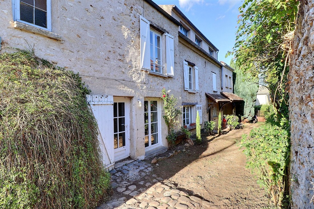House in Mareil-Marly, Ile-de-France, France 1 - 19029807