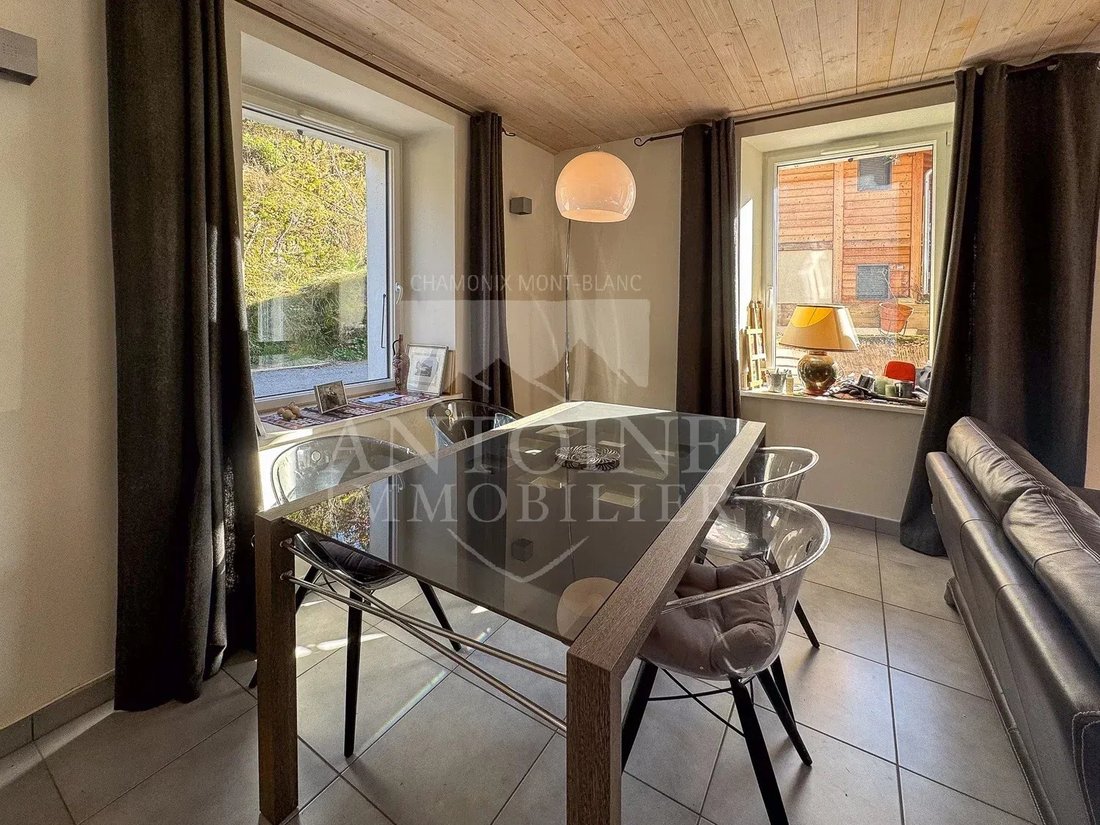 House in Les Houches, Auvergne-Rhône-Alpes, France 3 - 16309809
