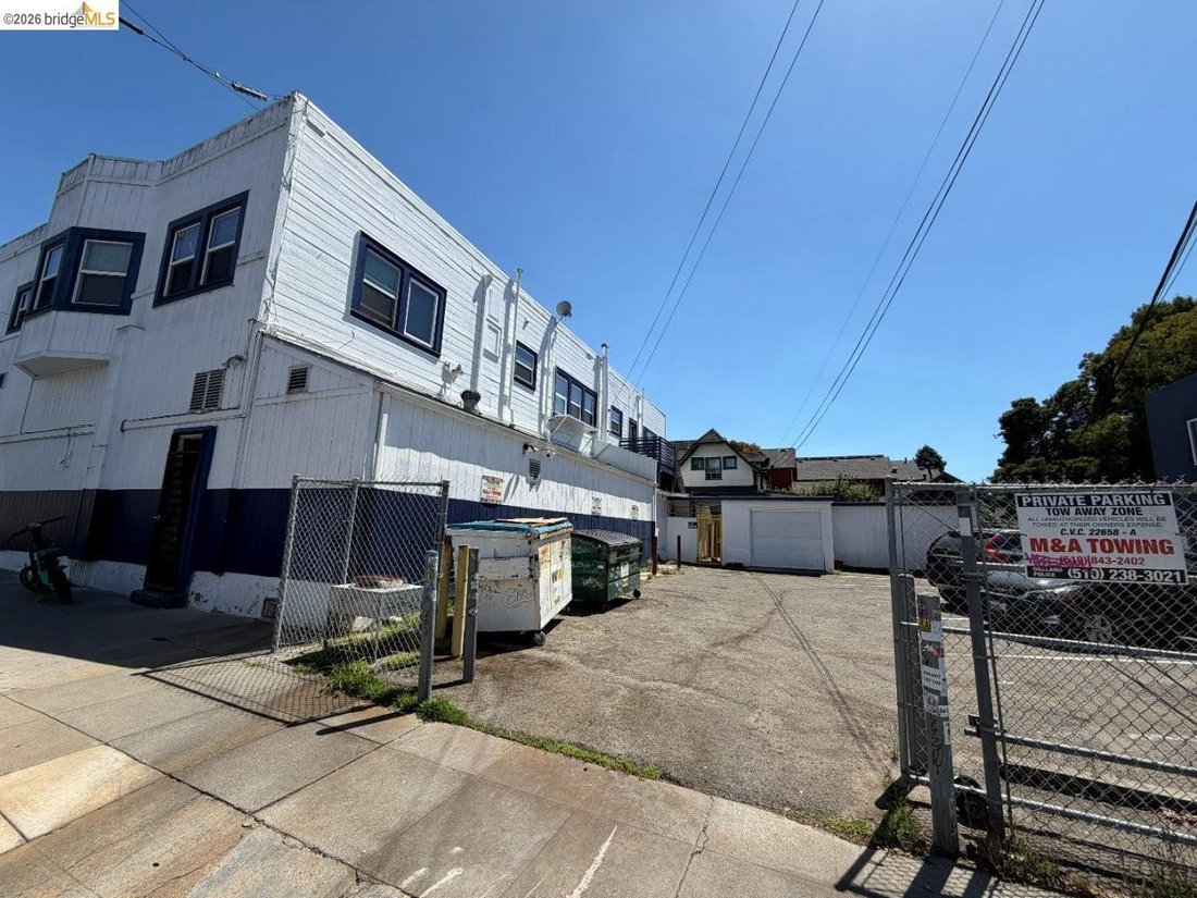 Oakland, California, United States 2 - 19023760