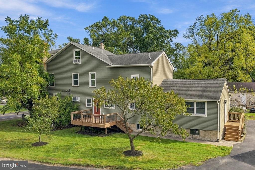 House in Quakertown, Pennsylvania, United States 2 - 19021236