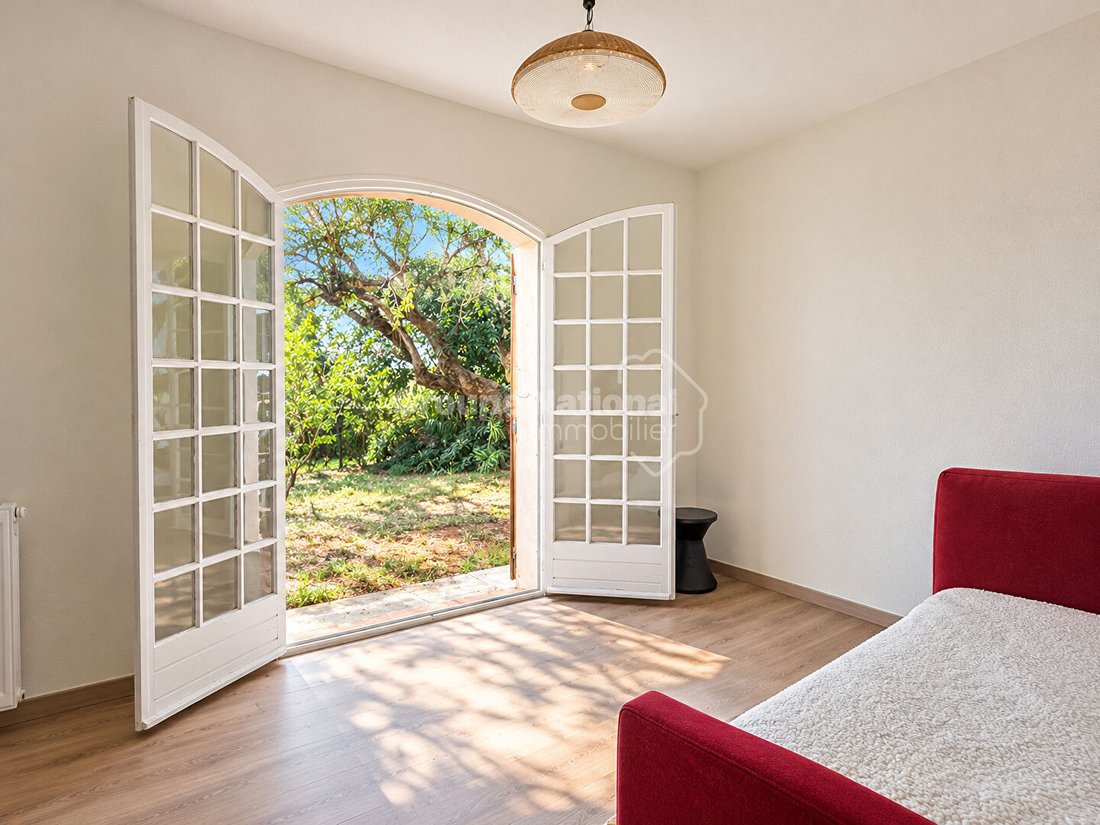 Villa in Trois Quartiers-Siblas, Toulon, France 2 - 19026051