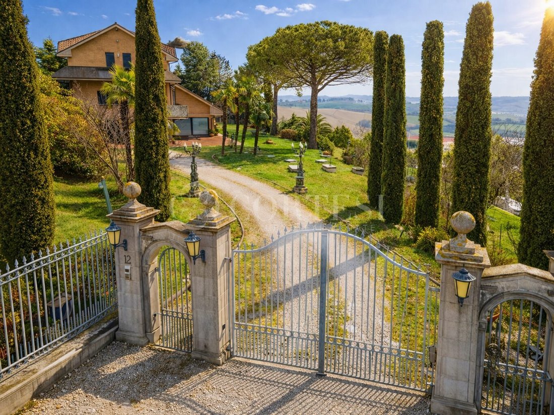 Villa en Terre Roveresche, Marcas, Italia 2 - 17702825