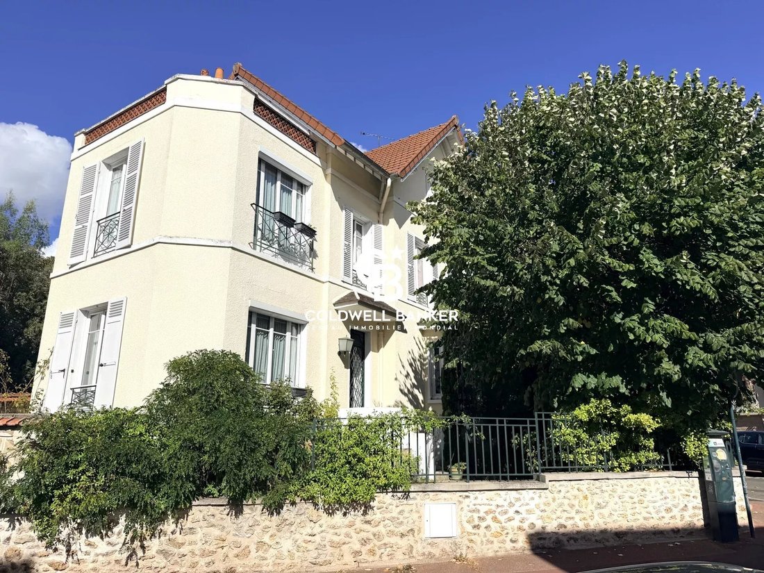 Apartment in Le Vésinet, Ile-de-France, France 2 - 19029566