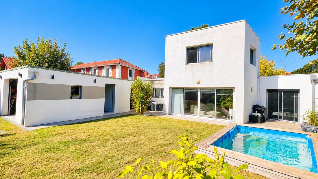 House in Anglet, Nouvelle-Aquitaine, France 1 - 19028181