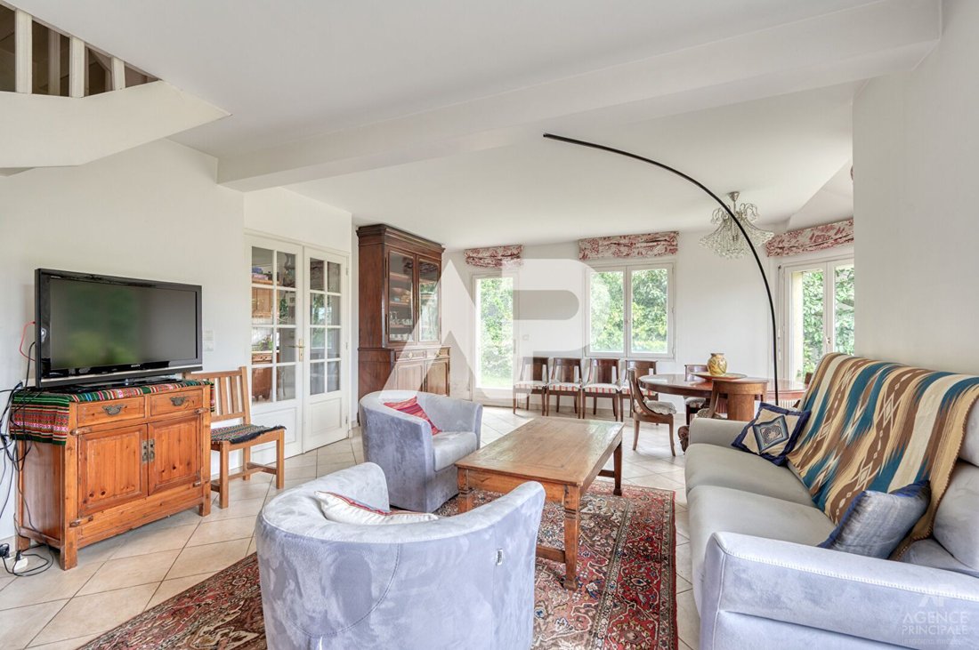 House in Centre Ville, Rueil-Malmaison, France 2 - 19032720