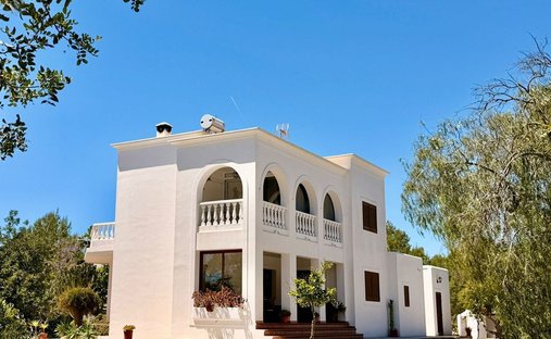 Villa in Santa Eularia des Riu, Balearic Islands, Spain 1