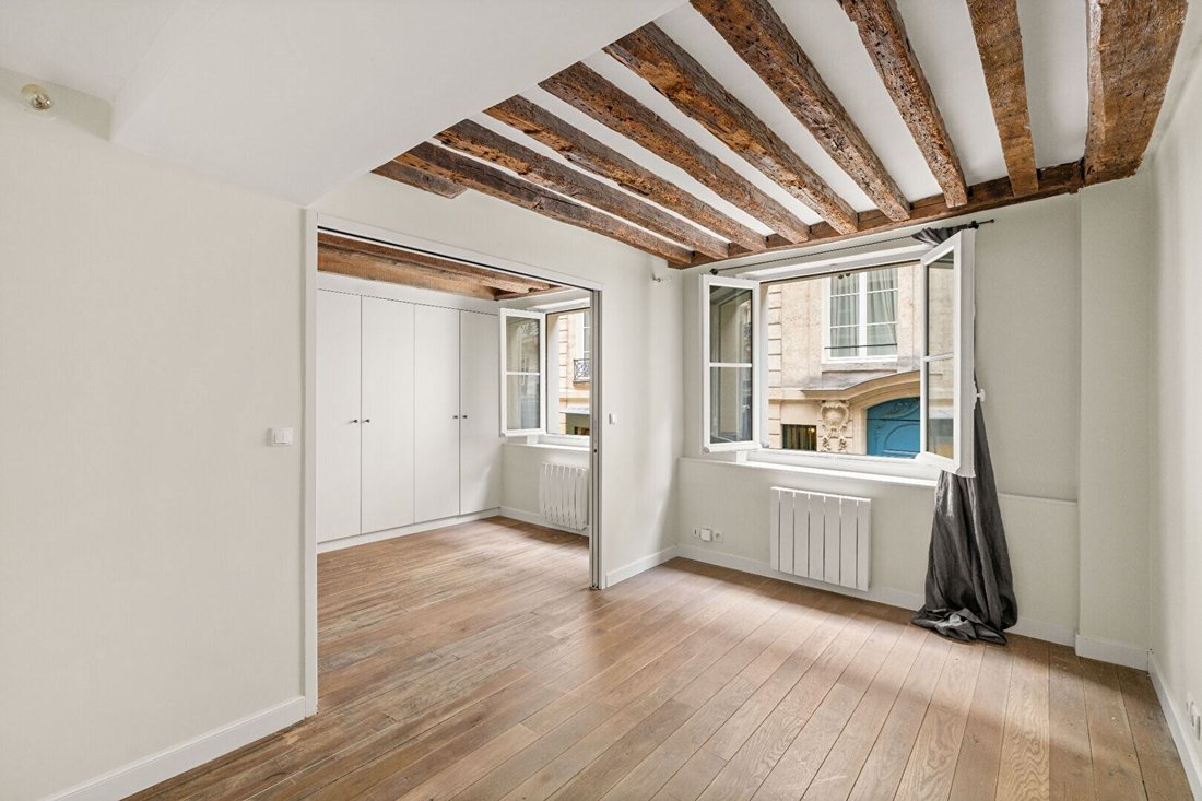 Apartment in Palais Royal, Paris 1er Arrondissement, Paris 5 - 19027780