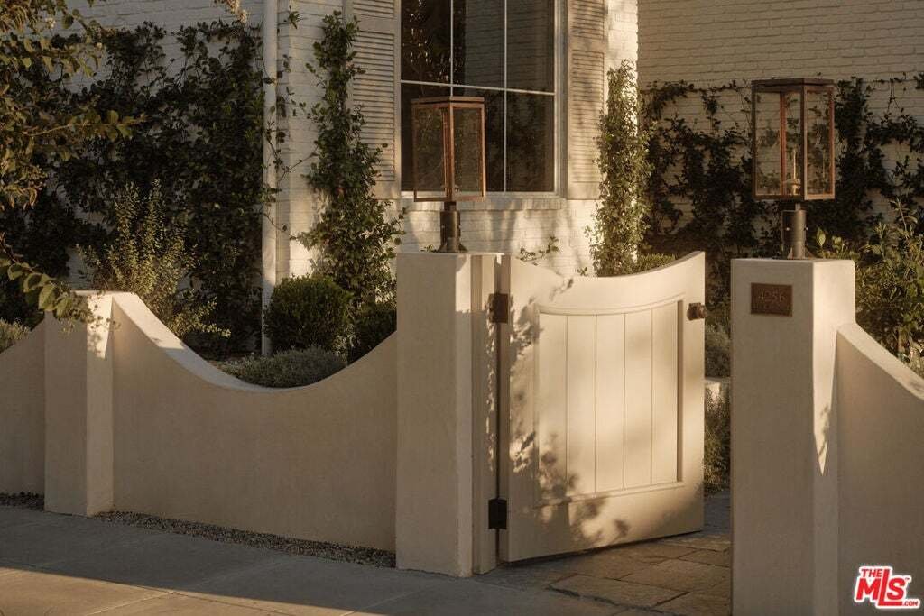 House in Los Angeles, California, United States 2 - 19020485