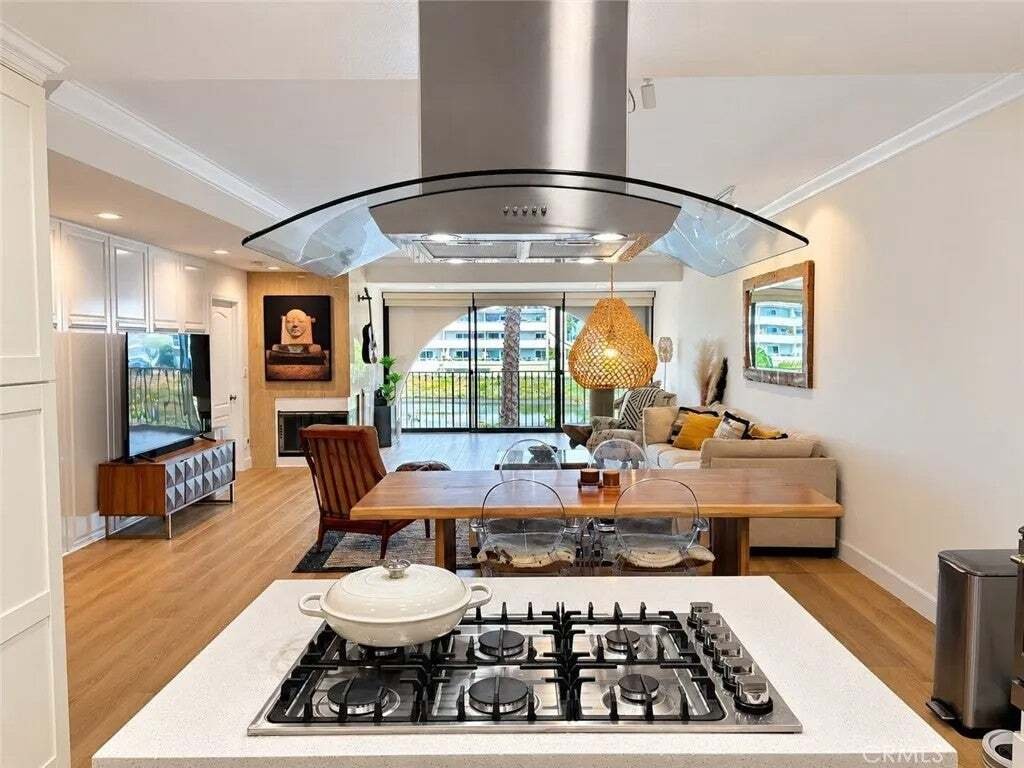 Condo in Los Angeles, California, United States 5 - 19029431