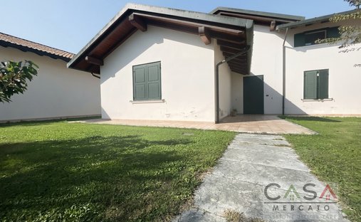 House in Casarsa della Delizia, Friuli – Venezia Giulia, Italy 1
