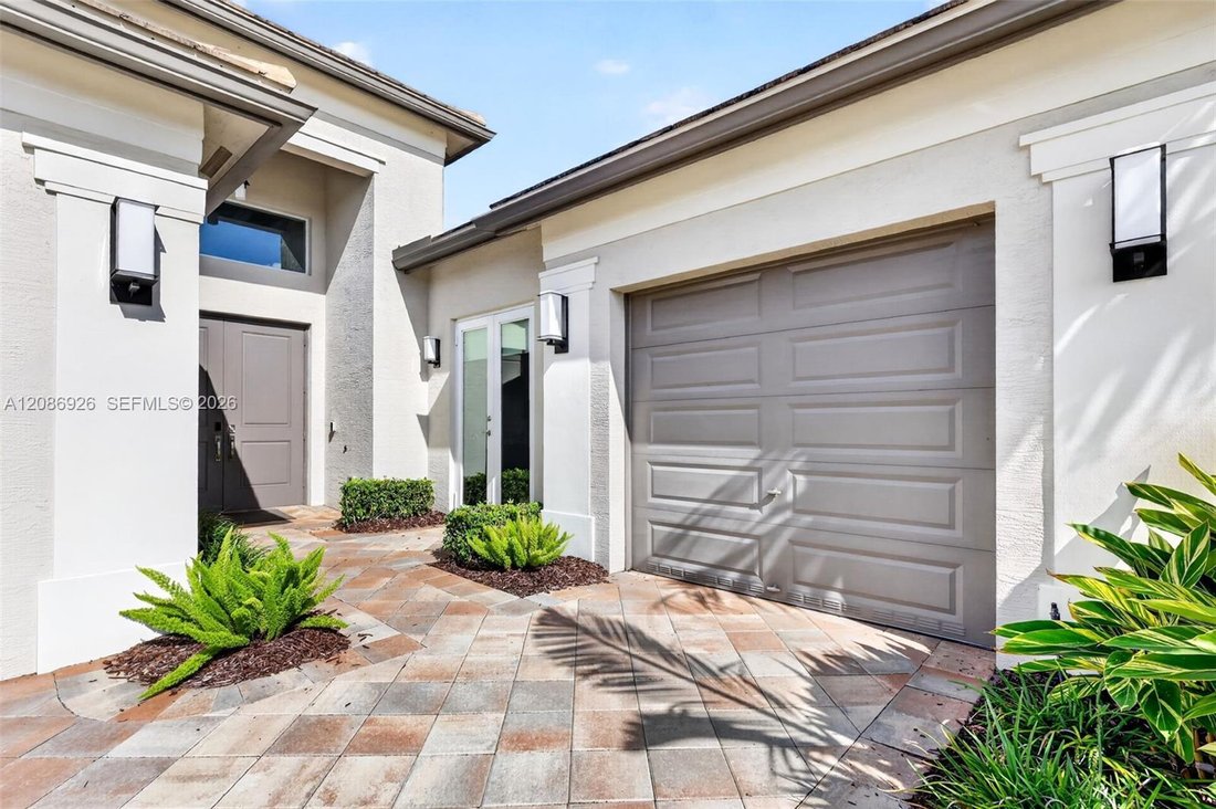 House in Port St. Lucie, Florida, United States 5 - 19024961
