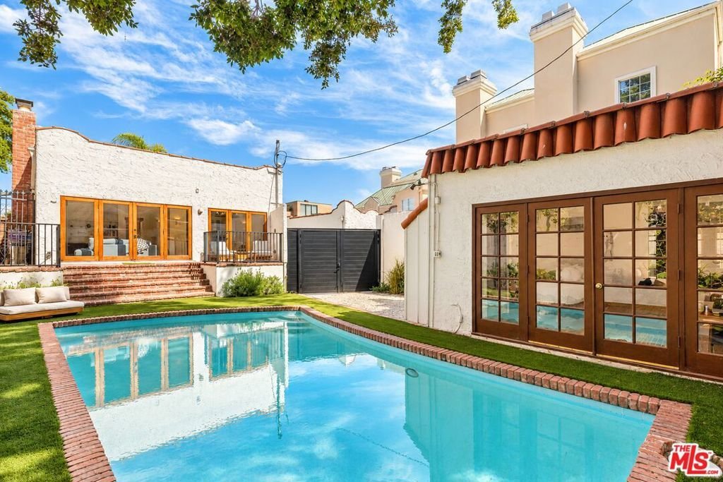 House in Los Angeles, California, United States 1 - 19023169