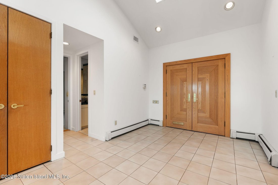 House in New York, New York, United States 5 - 19017007