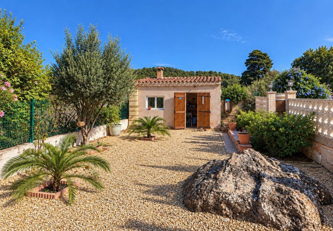 House in Six-Fours-les-Plages, Provence-Alpes-Côte d'Azur, France 3 - 19026741