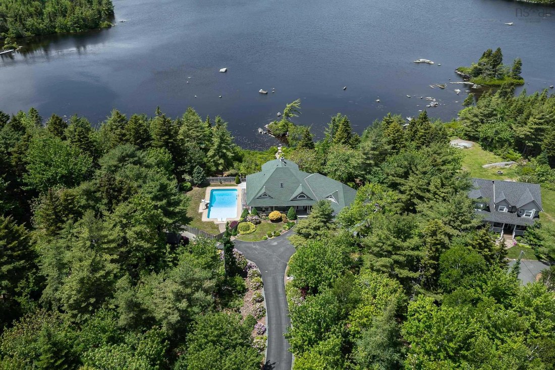 House in Hammonds Plains, Nova Scotia, Canada 4 - 19027774