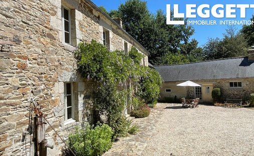 House in Plouguenast, Plouguenast-Langast, France 1