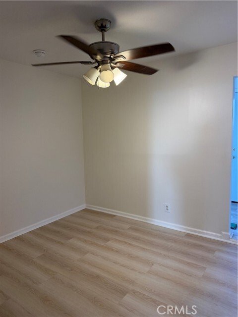 South Gate, California, United States 4 - 19022599