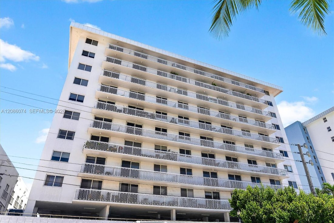 Condo in Miami Beach, Florida, United States 5 - 19025005