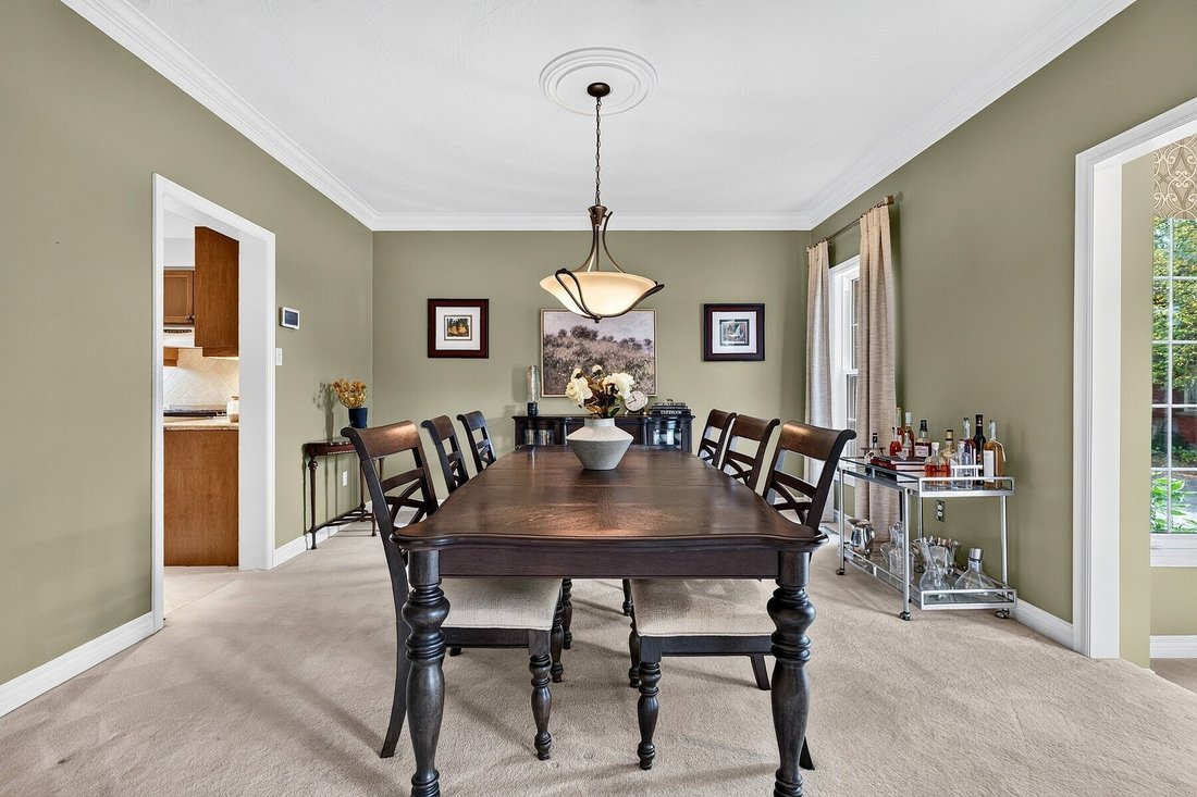 Condo in Burlington, Ontario, Canada 5 - 19027439