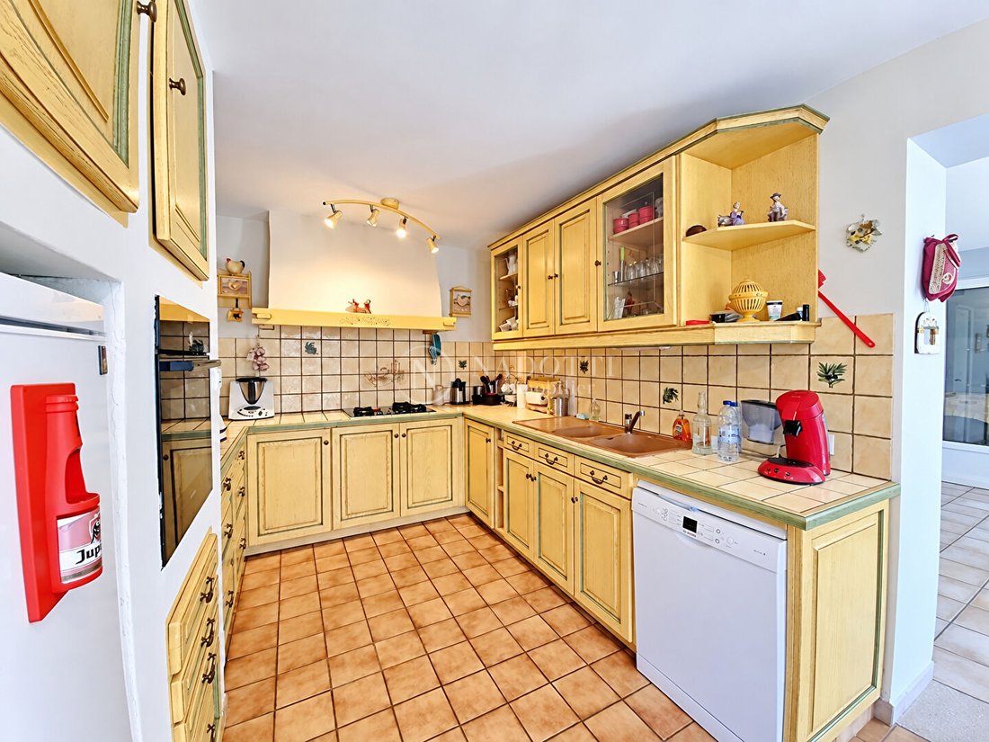 Casa a Lacoste, Provenza-Alpi-Costa Azzurra, Francia 4 - 15735886