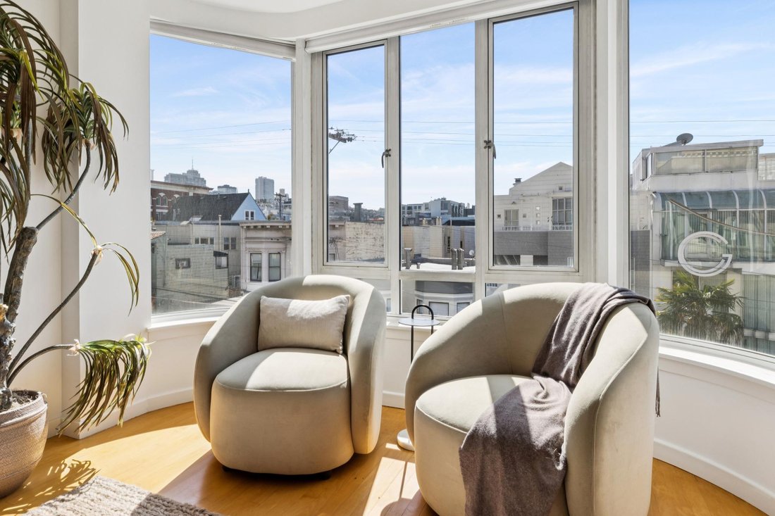 Condo in San Francisco, California, United States 2 - 19027476