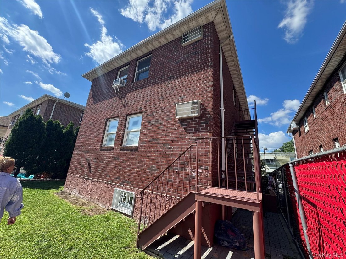 House in New York, New York, United States 4 - 19023495