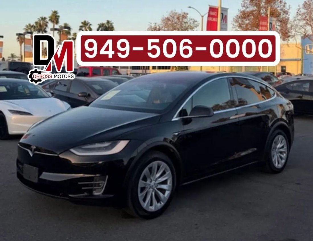 Suv in Costa Mesa, CA, United States 1 - 19025890