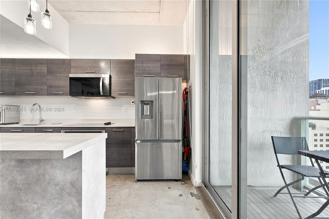 Condo in Miami, Florida, United States 5 - 19024993