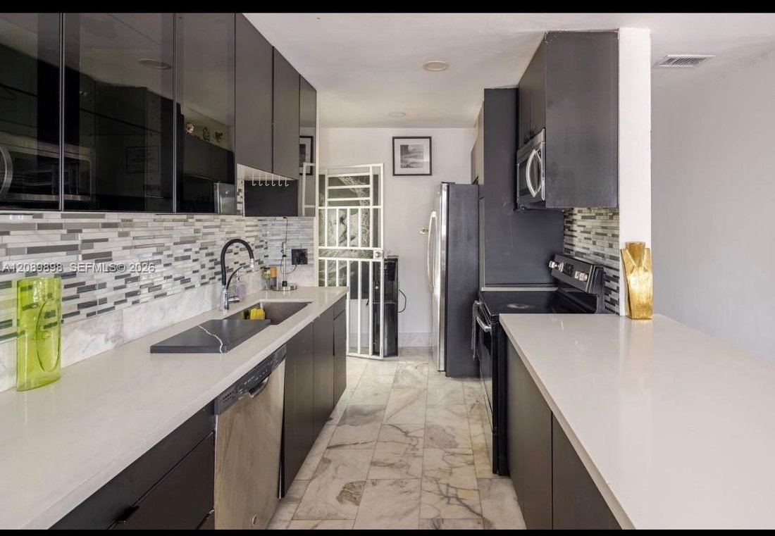 House in Miami, Florida, United States 4 - 19025079