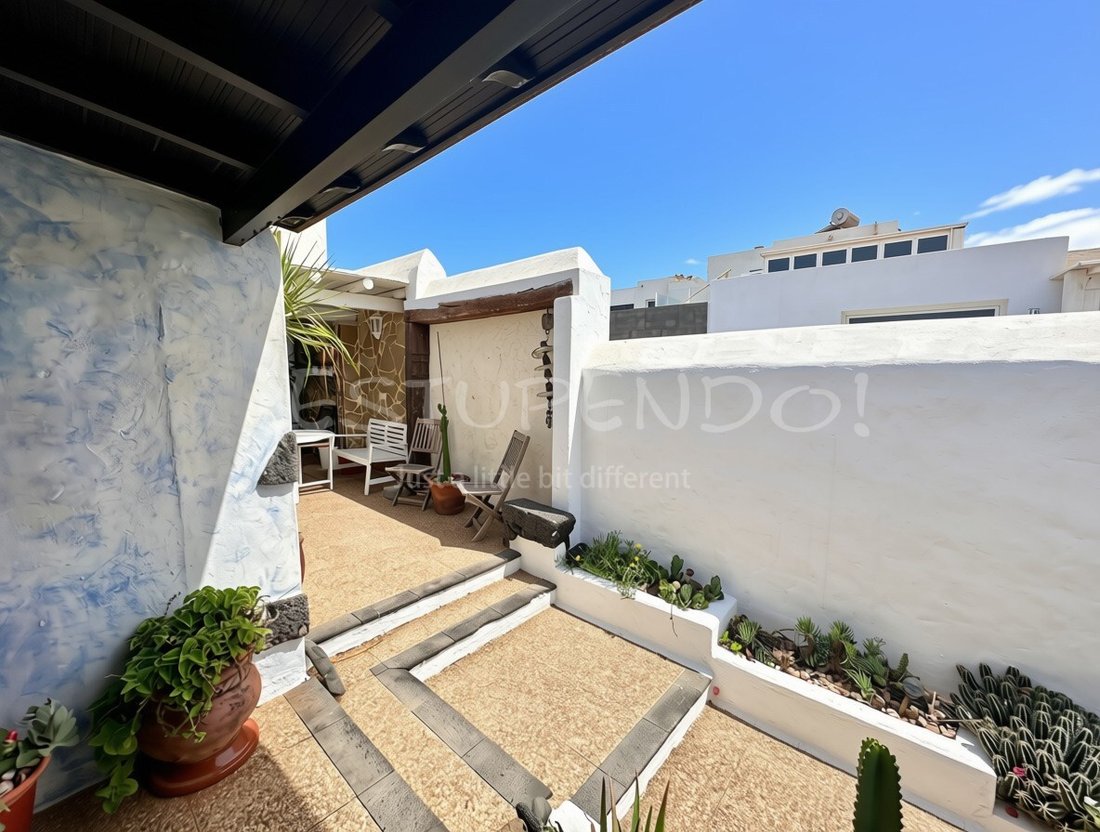 Villa in Teguise, Kanarische Inseln, Spanien 4 - 19033728