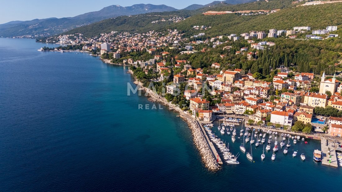 Apartment in Grad Opatija, Primorje-Gorski Kotar County, Croatia 1 - 19031140