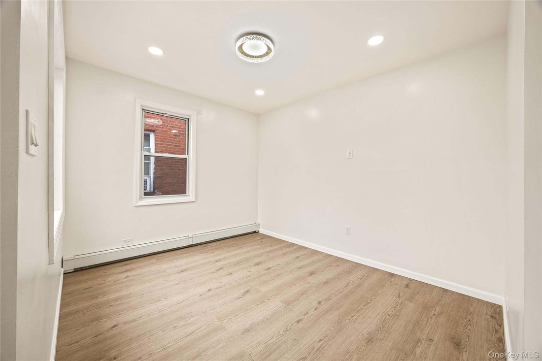 House in New York, New York, United States 4 - 19020602