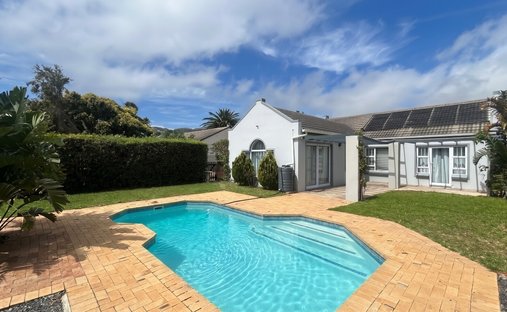 House in Capri, South Peninsula, Cape Town 1